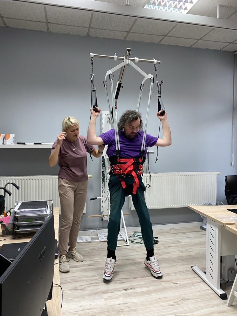 Pionizacja w dystrofii mięśniowej? Tak to możliwe Dystropower dynamiczna pionizacja Gosia objaśnia mi co robić