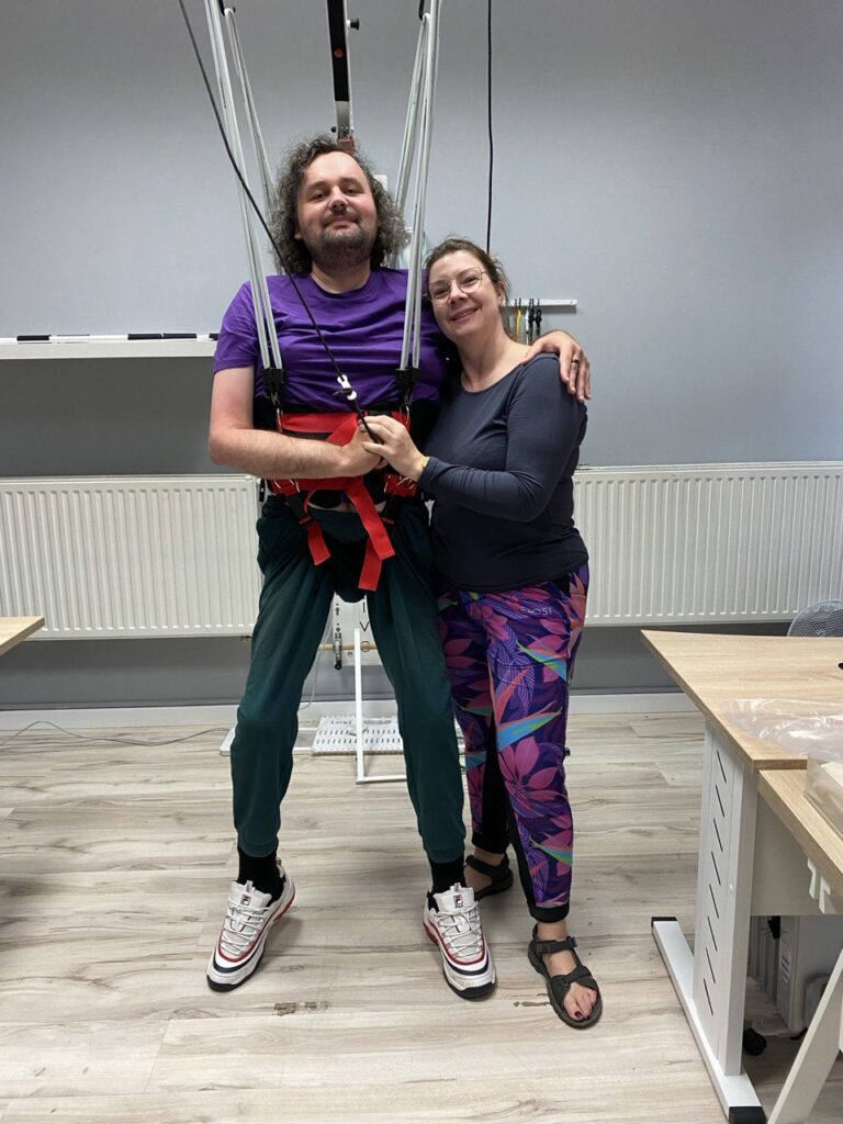 Pionizacja w dystrofii mięśniowej? Tak to możliwe Dystropower dynamiczna pionizacja zdjęcie z Joanną